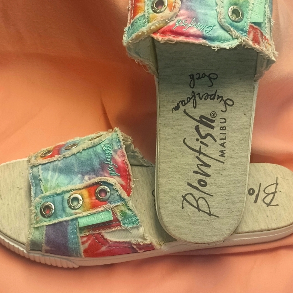 Ultra comfy super foam tie dye slides